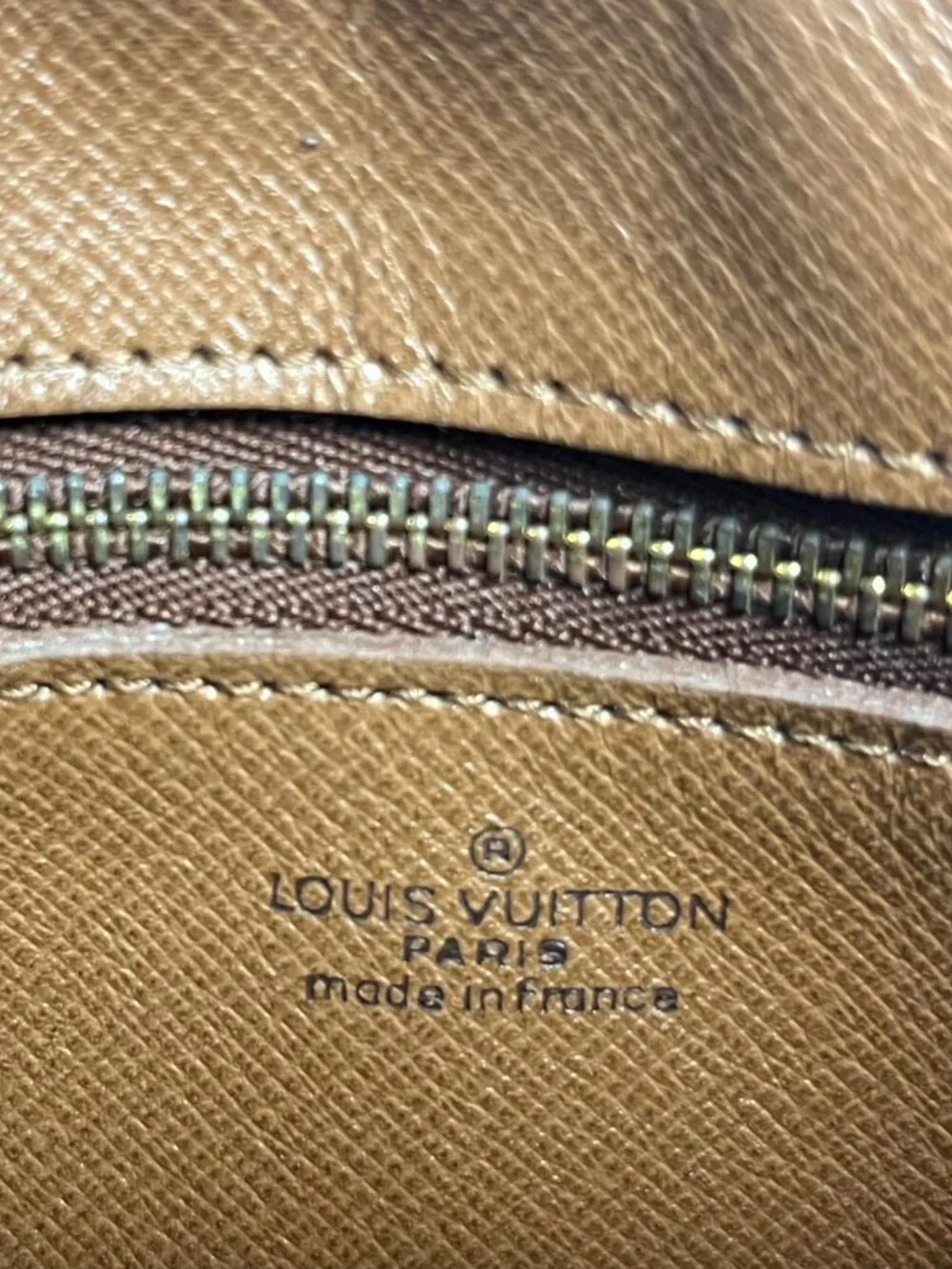 Authentic Louis Vuitton Cross Body Bag Shoulder HandBag Signature logo
